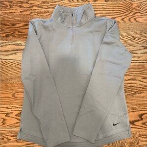 Nike women’s therma-fit Grey Quarter-Zip Pullover